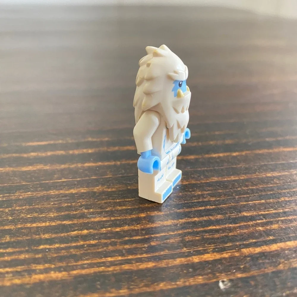LEGO Yeti Minifigure -‎ 71002 Collectible Series 11 Abominable Snowman
